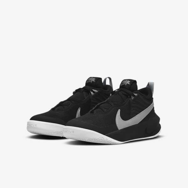 Nike Team Hustle D 10 Older Basketbalove Tenisky Detske Čierne Biele Metal Strieborne | NK561TQJ